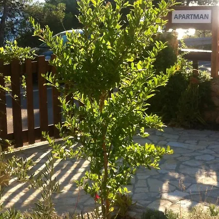Kamenik منزل للإقامة Stara Baška